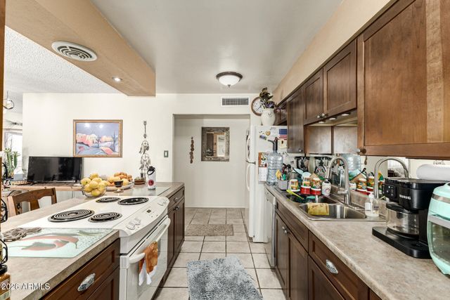 1109 E BISHOP Drive, Tempe, AZ 85282