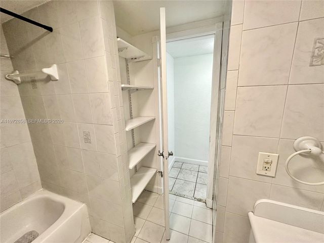 4275 NW South Tamiami Canal Dr 2-104, Miami, FL 33126