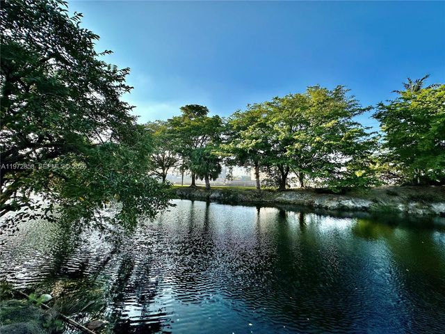 4275 NW South Tamiami Canal Dr 2-104, Miami, FL 33126