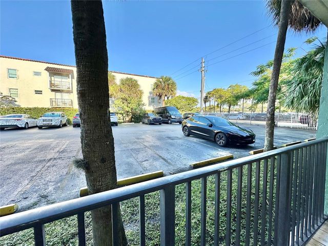 4275 NW South Tamiami Canal Dr 2-104, Miami, FL 33126