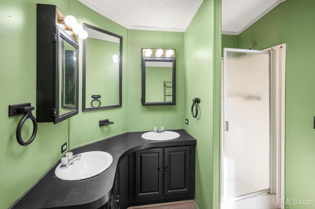 1 Pinewood Drive, Gladstone, MI 49837