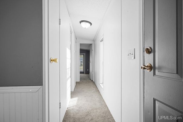 1 Pinewood Drive, Gladstone, MI 49837