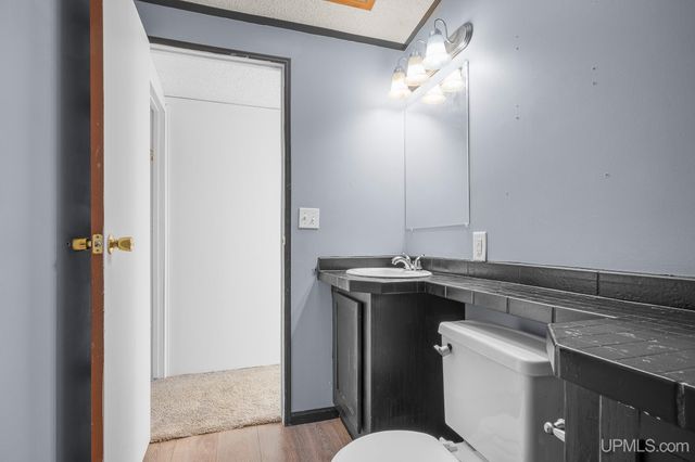 1 Pinewood Drive, Gladstone, MI 49837