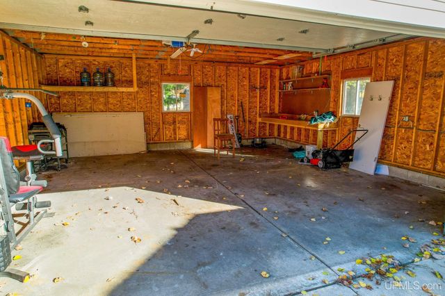 1 Pinewood Drive, Gladstone, MI 49837