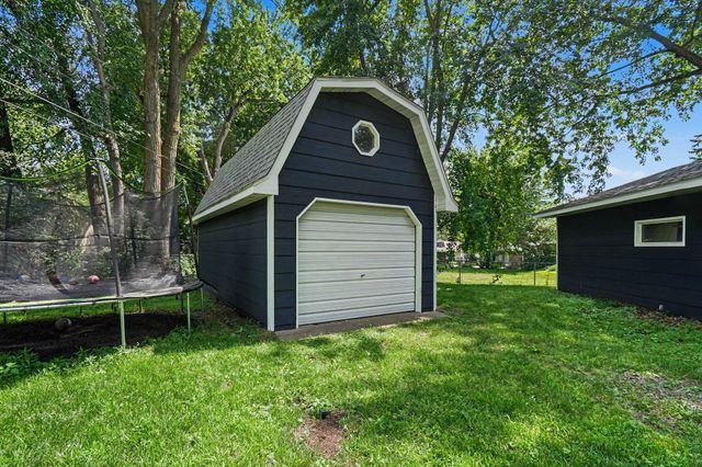 10021 Redwood Street NW, Coon Rapids, MN 55433