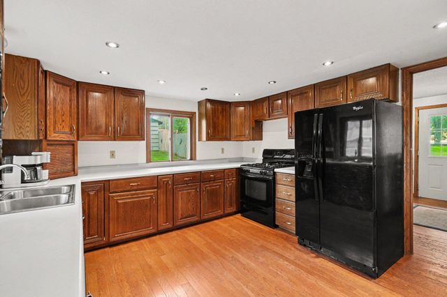 10021 Redwood Street NW, Coon Rapids, MN 55433