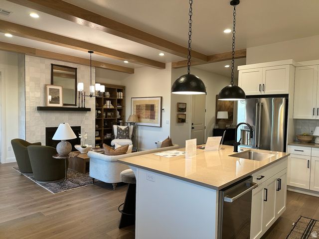 2292 E ARENA ROJA DR, Washington, UT 84780