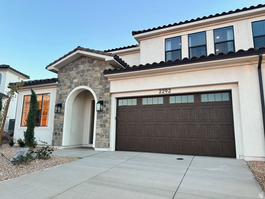 2292 E ARENA ROJA DR, Washington, UT 84780