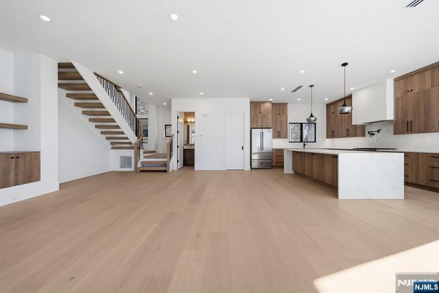 117 Henry Street A, Palisades Park, NJ 07650