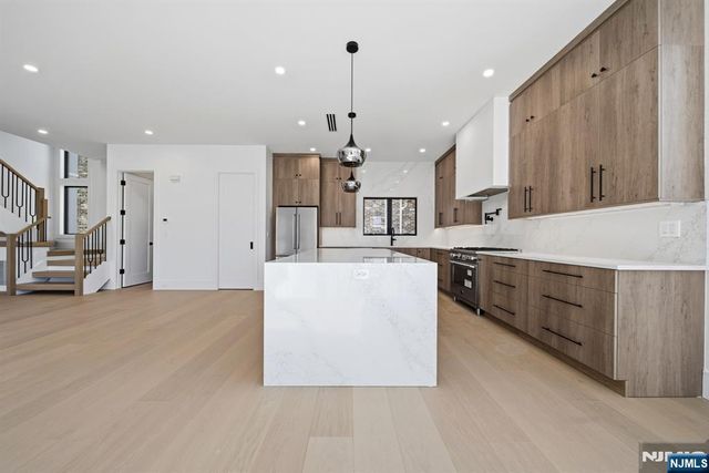 117 Henry Street A, Palisades Park, NJ 07650