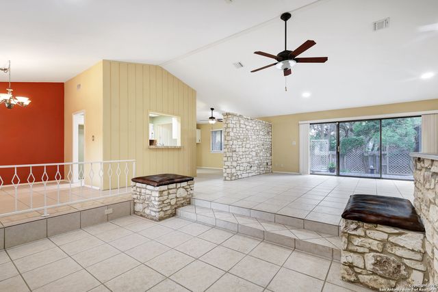 4710 Paradise Woods, San Antonio, TX 78249