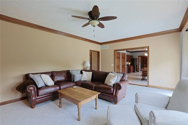 638 Primrose Lane, Tipp City, OH 45371