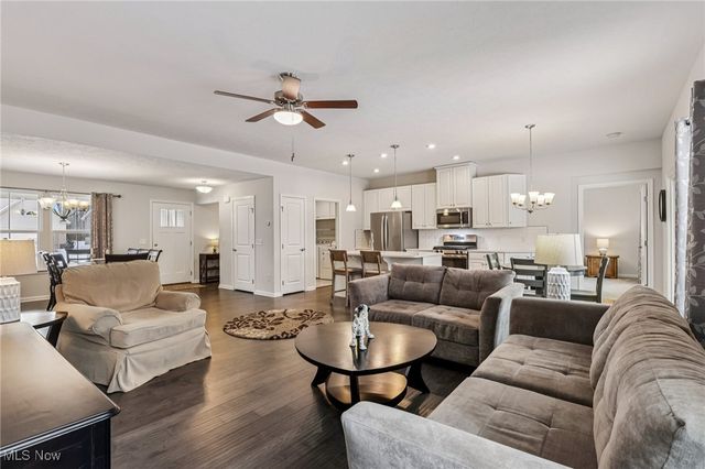 1951 E Woodland Drive, Akron, OH 44313