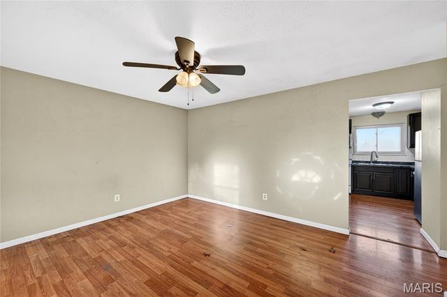 2715 Creekwood Manor Lane, St Louis, MO 63125