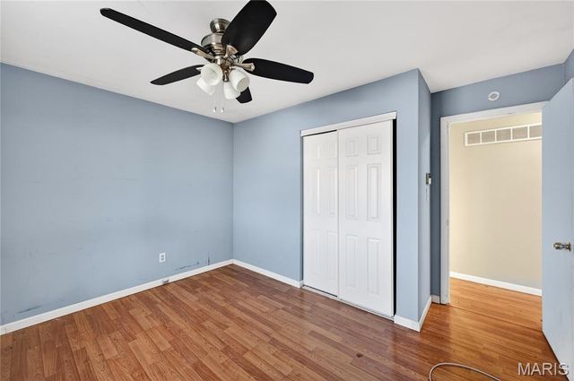 2715 Creekwood Manor Lane, St Louis, MO 63125