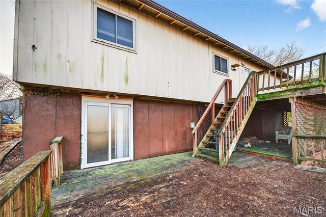 2715 Creekwood Manor Lane, St Louis, MO 63125