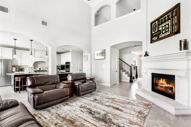 18931 Wild Thornberry Drive, Tomball, TX 77377