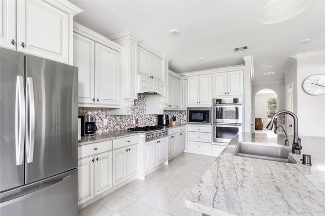 18931 Wild Thornberry Drive, Tomball, TX 77377