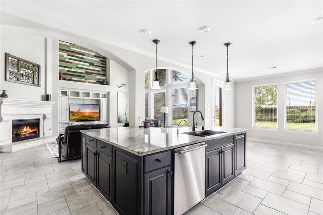 18931 Wild Thornberry Drive, Tomball, TX 77377