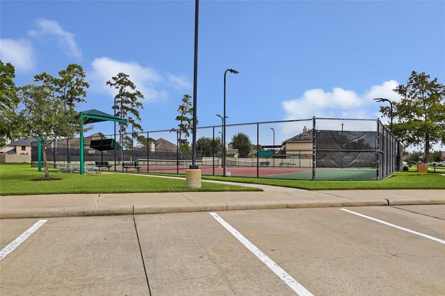 18931 Wild Thornberry Drive, Tomball, TX 77377