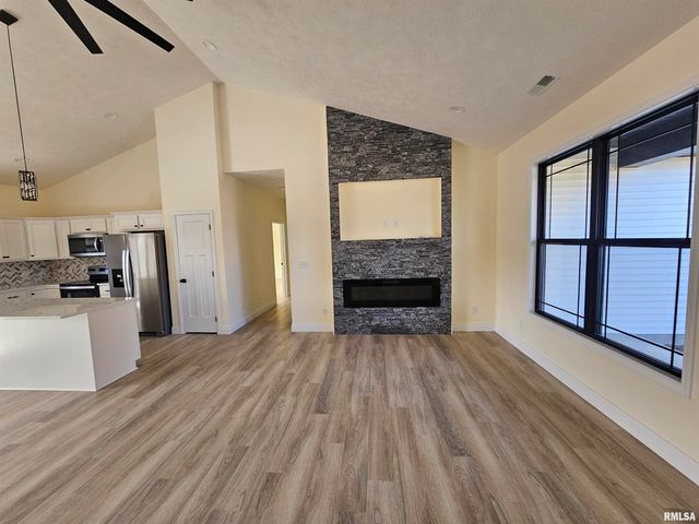 7140 Reeder Road, Marion, IL 62959