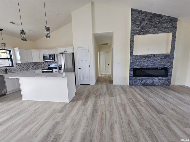 7140 Reeder Road, Marion, IL 62959