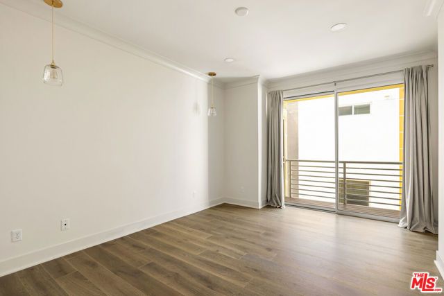 2204 Fox Lane, Los Angeles, CA 90026