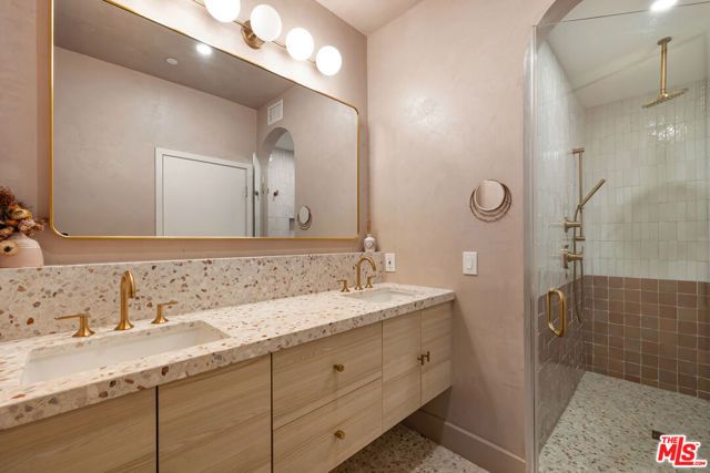 2204 Fox Lane, Los Angeles, CA 90026
