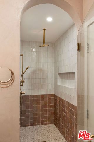 2204 Fox Lane, Los Angeles, CA 90026