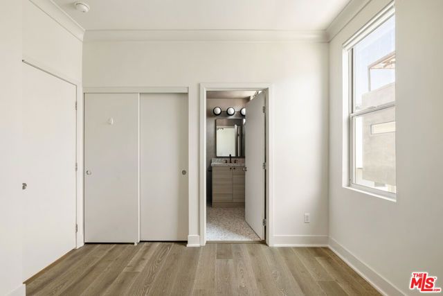 2204 Fox Lane, Los Angeles, CA 90026