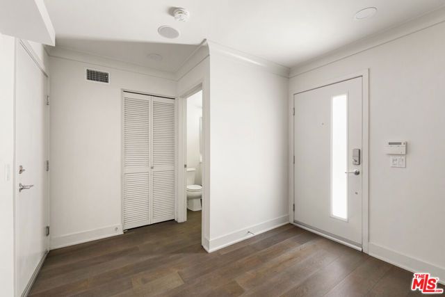 2204 Fox Lane, Los Angeles, CA 90026