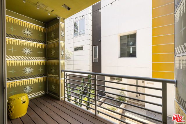 2204 Fox Lane, Los Angeles, CA 90026