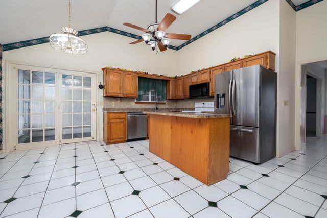 6904 MICHELLE Drive, Amarillo, TX 79109