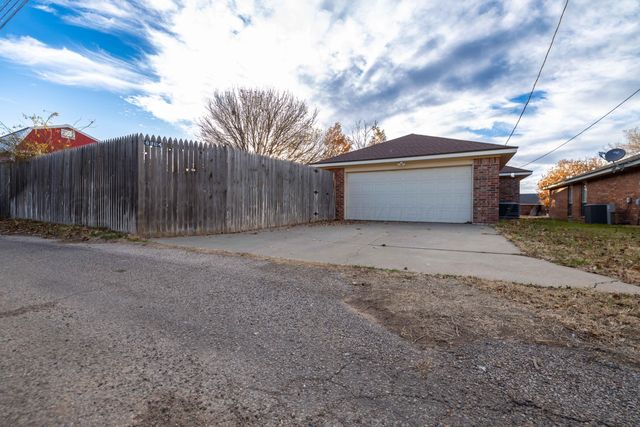 6904 MICHELLE Drive, Amarillo, TX 79109