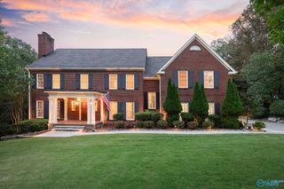 9 Asbury Road SE, Huntsville, AL 35801