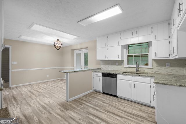 150 Brooks Drive, Tyrone, GA 30290