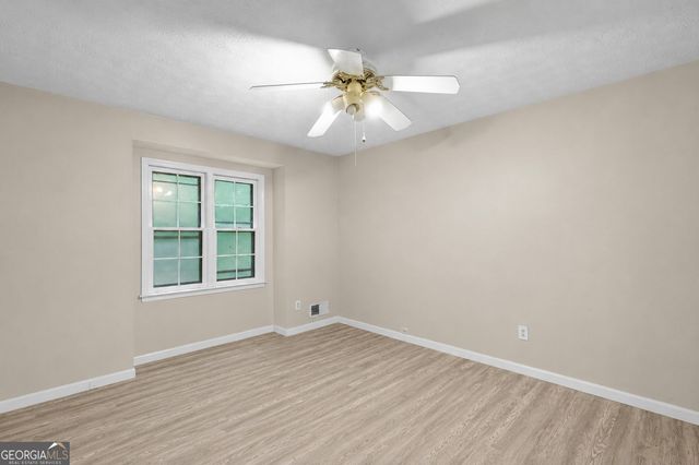 150 Brooks Drive, Tyrone, GA 30290