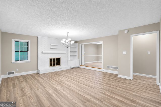 150 Brooks Drive, Tyrone, GA 30290