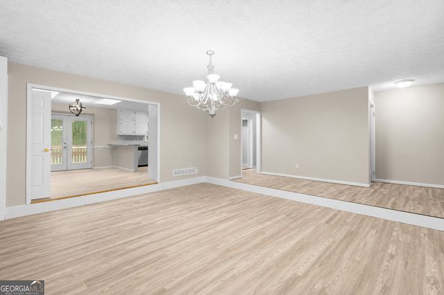 150 Brooks Drive, Tyrone, GA 30290