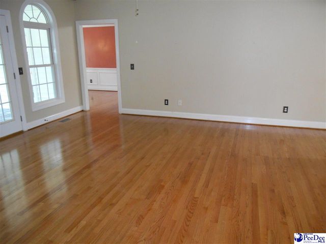 2811 Founder, Florence, SC 29501