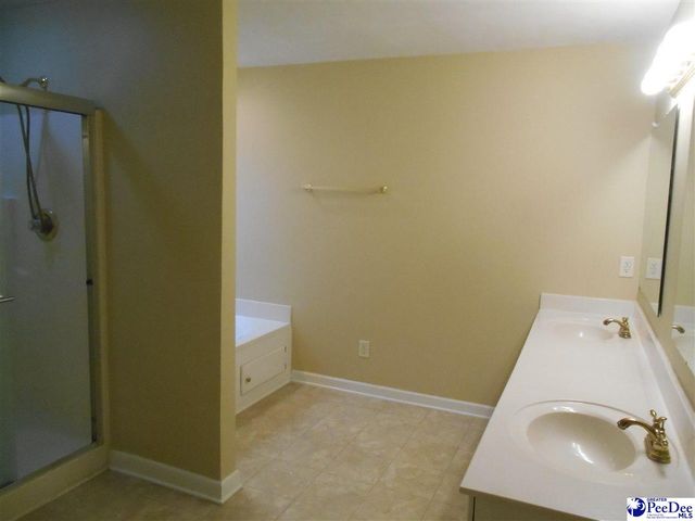 2811 Founder, Florence, SC 29501