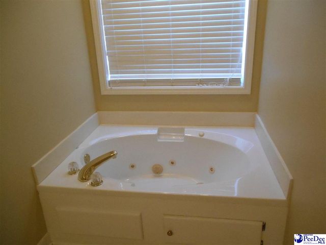 2811 Founder, Florence, SC 29501