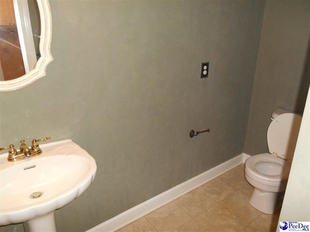2811 Founder, Florence, SC 29501