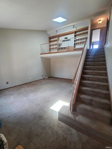 2107 Cambridge Dr Apt B, Goshen, IN 46528