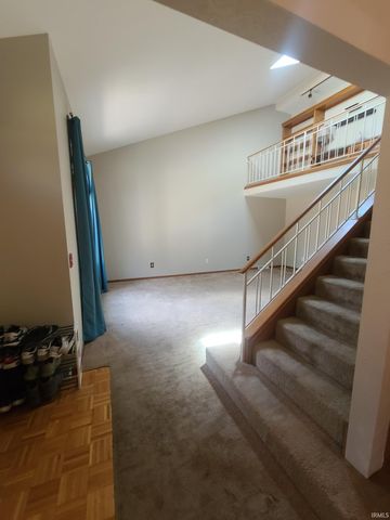 2107 Cambridge Dr Apt B, Goshen, IN 46528