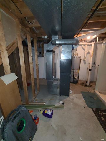 2107 Cambridge Dr Apt B, Goshen, IN 46528