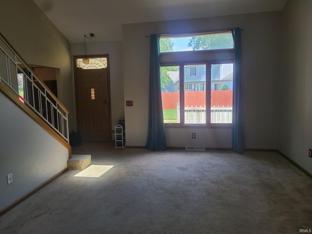 2107 Cambridge Dr Apt B, Goshen, IN 46528