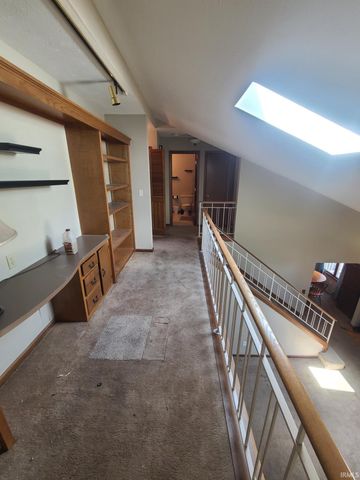 2107 Cambridge Dr Apt B, Goshen, IN 46528