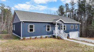 138 Cascades Drive, Hickory, NC 28601