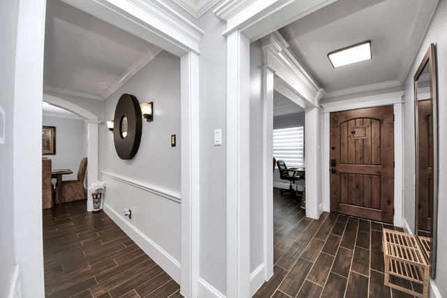 8607 Shadow Crest Street, Houston, TX 77074